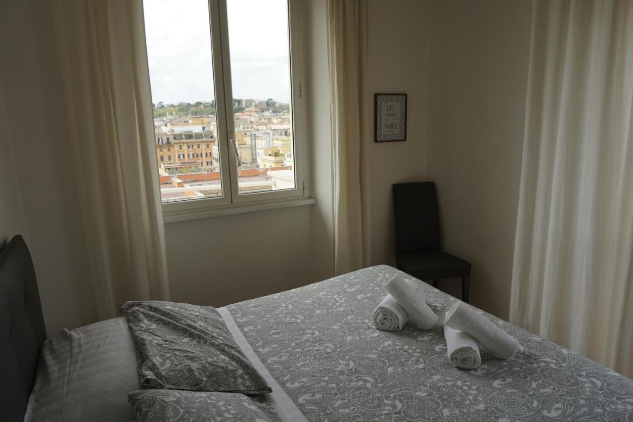 Panoramic View Of St. Peter Appartement Rome Buitenkant foto