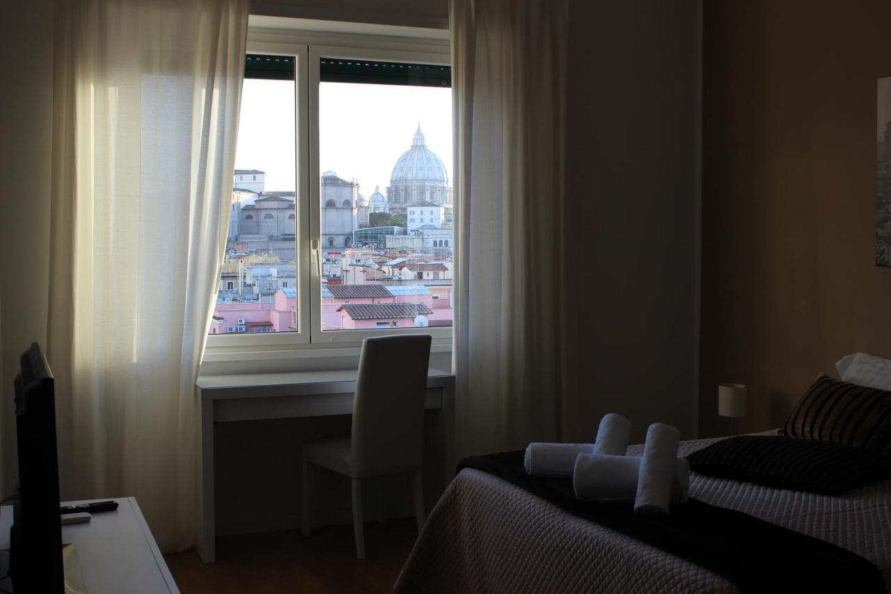 Panoramic View Of St. Peter Appartement Rome Buitenkant foto